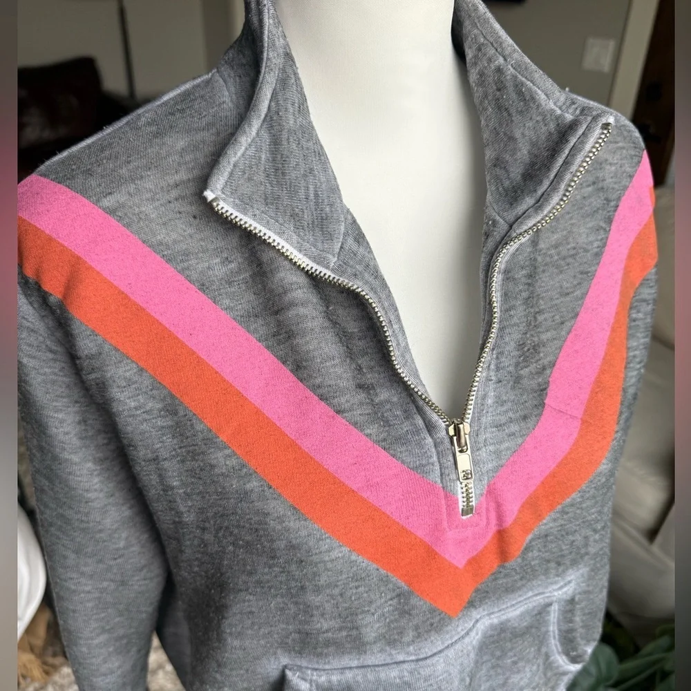 Wildfox MEDIUM Gray Half Zip Sweatshirt with Pink and Orange Chevron - Picture 2 of 8